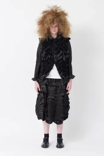 COMME des GARÇONS