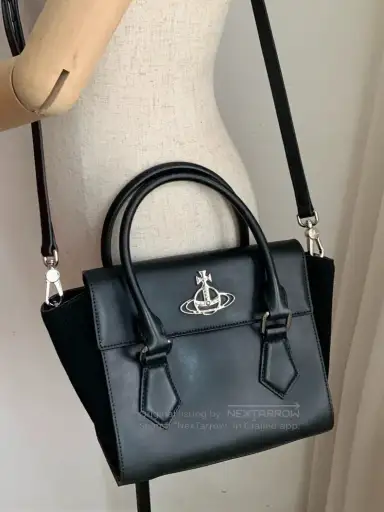 Vivienne Westwood size os Matilda Saturn Bag