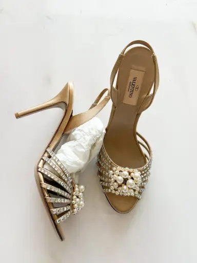 Valentino Garavani Beige Pearl & Crystal Slingback Heels (39)