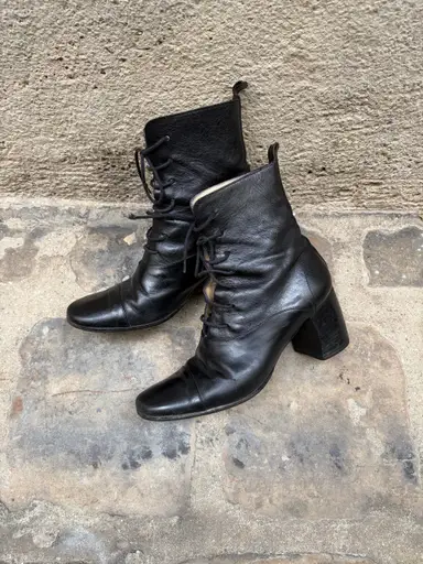 (New Arrival) ANN DEMEULEMEESTER - 1990’s Lace up leather boots