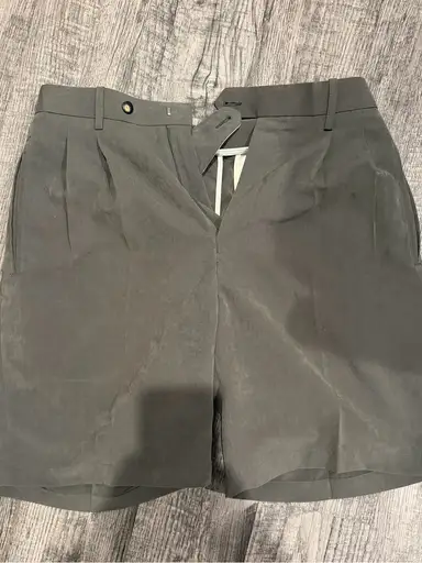 Balmain Men's Tailored Pleated Shorts - Olive Gray