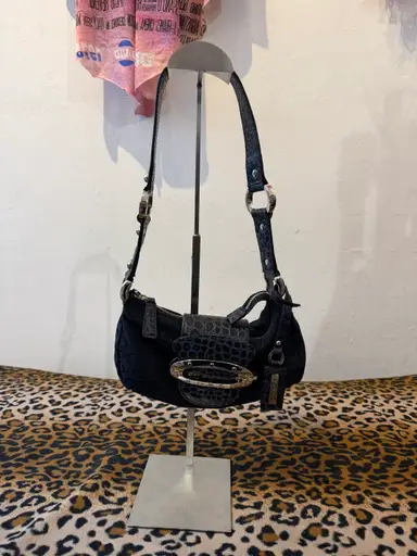 GUESS BLACK SHOULDER BAG
