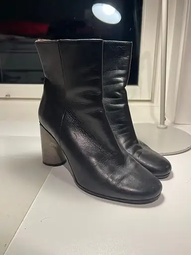 Acne Studios «Saul» skinnboots / ankelstøvletter str. 37