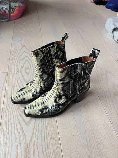 Ganni Cowboy boots