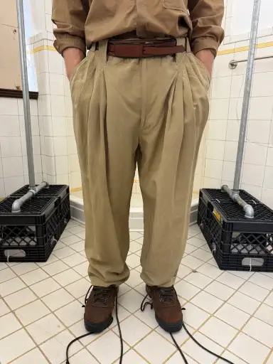 1980s Gianni Versace Beige Quad Pleat Trousers - Size L