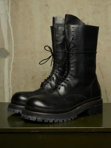 A DICIANNOVEVENTITRE (A1923) AW24 Black 'Luke' Horse Leather Spiral Zip Tall Combat Boots