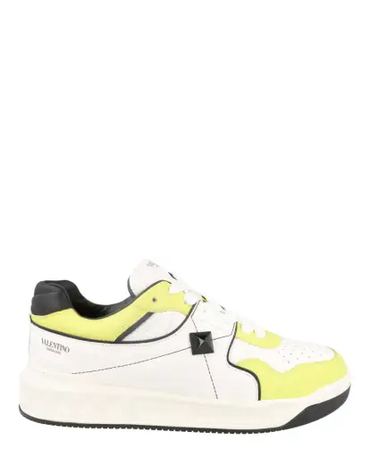 One Stud Leather Low-Top Sneakers