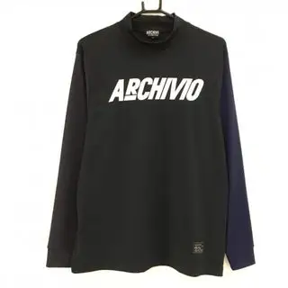 【超美品】アルチビオ 長袖ハイネックシャツ 黒×ネイビー系×白 胸ロゴプリント  メンズ 46(M) ゴルフウェア archivio アルチビオ(archivio)のスポーツ/アウトドアのゴルフ(ウエア)の商品詳細ページへのリンク