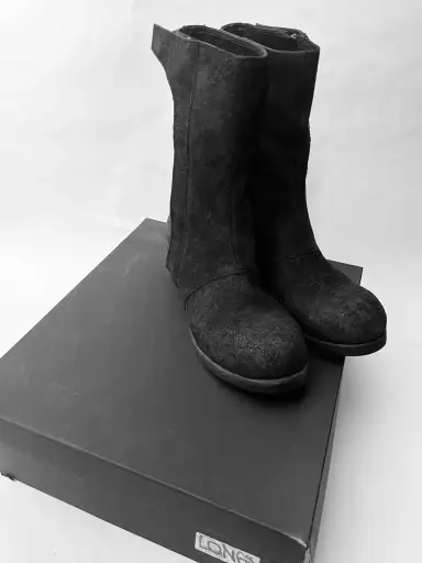 NEW -M914 CROSTA BLACK- DISTRESSED SUEDE BOOT