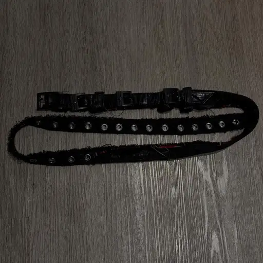 Roen × Shohei Takamiya Belt

Rare asf. Not too keen on selling

Fits all sizes

#roen #ifsixwasnine #archive