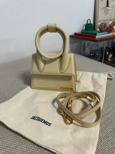 Jacquemus Tasche „Le Chiquito Noeud“ beige
