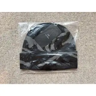 ARC'TERYX グロット トーク ビーニー ニット帽 Black Void アークテリクス(ARC'TERYX)のメンズの帽子(ニット帽/ビーニー)の商品詳細ページへのリンク
