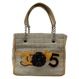 CHANEL(シャネル) トートバッグ カメリア,No5,チョコバー ライトグレー×オレンジ×黒 チェーンショルダー/シルバー金具 レザー シャネル(CHANEL)のレディースのバッグ(トートバッグ)の商品詳細ページへのリンク