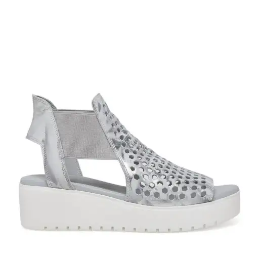 SILENT D Odeya Platform Sandal - Silver - Size 38