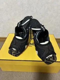 FENDI サンダル ミュール