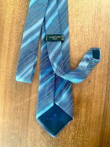 Edle LANVIN Paris Seidenkrawatte – Blau Gestreift –