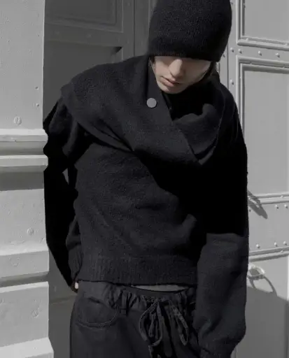 Ampeur Distorted Knit Sweater