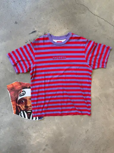 (M) Supreme Reverse Stripe S/S Top Red/Purple "SS22"