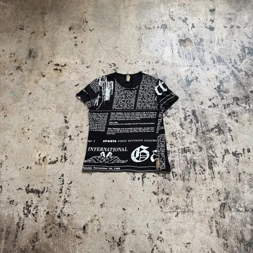 00s JOHN GALLIANO NEWSPAPER TEE