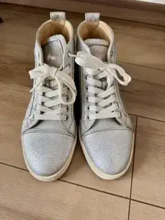 Christian Louboutin ハイカットスニーカー シルバー　ルブタン
