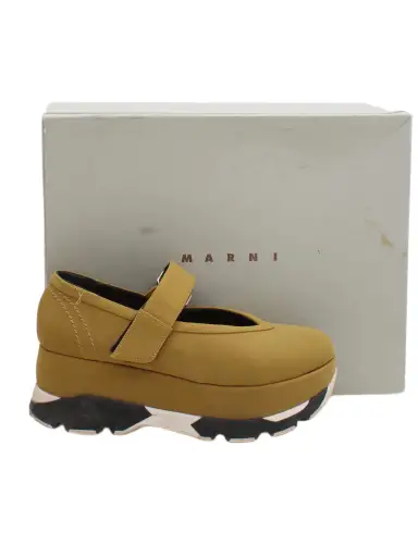 Marni Women's Trainers EU40 in Tan