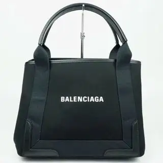 ✨️新品未使用✨️BALENCIAGA バレンシアガ NAVY CABAS S ネイビーカバスS 339933 ブラック トートバッグ バレンシアガ(BALENCIAGA)のメンズのバッグ(トートバッグ)の商品詳細ページへのリンク