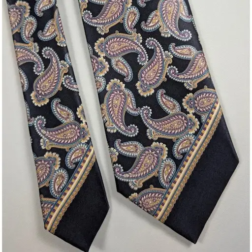 Brioni Paisley Silk Tie Mens Navy Blue Gold Made in Italy 3.5x61 Long Classic