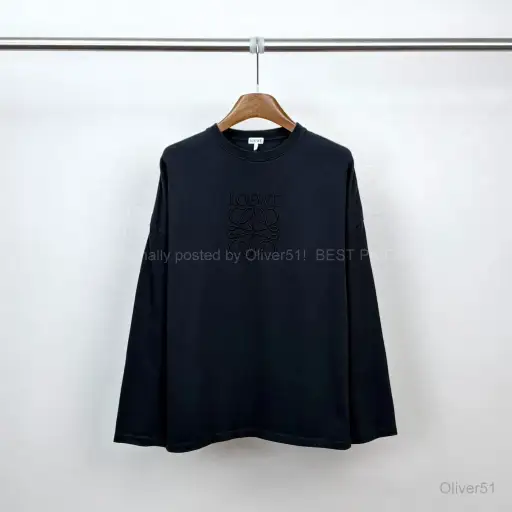 Loewe Black Embossed Logo Crewneck Sweatshirt BFAJWY259