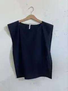 未使用　aya yamanaka トップス ネイビー