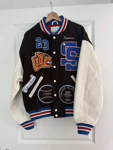 SUPREME TIGER VARSITY JACKET SIZE M SS23