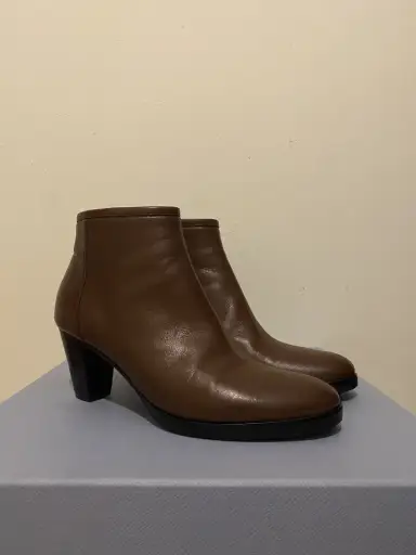 A.F vandevorst ankle high boots