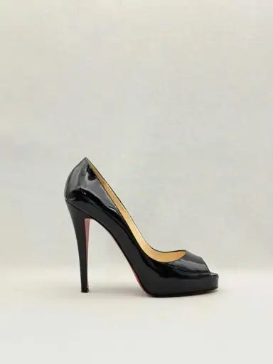CHRISTIAN LOUBOUTIN Very Prive Black Size EU 39 Pumps
