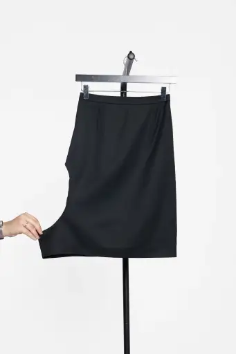 Jurgi Persoons hole skirt