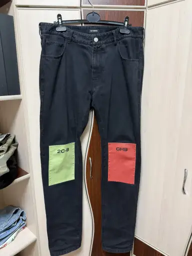 RAF SIMONS JEANS DRUGS AW18