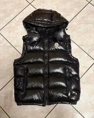 Smanicato Moncler Nero