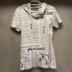 John Galliano ニュースペーパー柄 フード付きTシャツ(パーカー)