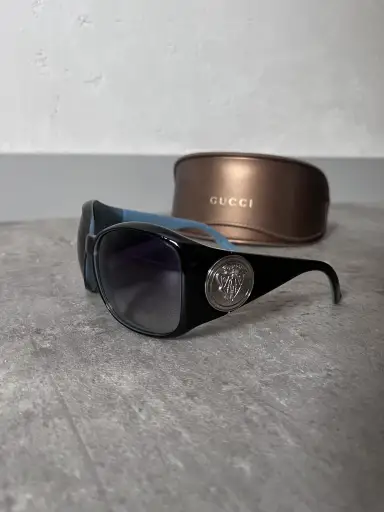 Gucci GG 3027/S Side Logo Crest Sunglasses Black Women