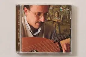 The Magic of Jose Miguel Moreno / Jose Miguel Moreno / GLOSSA