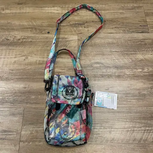 SOUTH2 WEST8 x Supreme Mesh Bag 
No flaws

Dm with any questions #2000s #grunge #mall #preppy