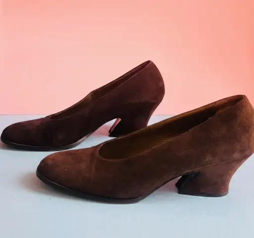 Vintage 80s Yves Saint Laurent brown suede leather kitten heels 7 US