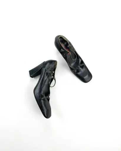 MIU MIU
f/w 2001 cracked heels
2.200 DKK
