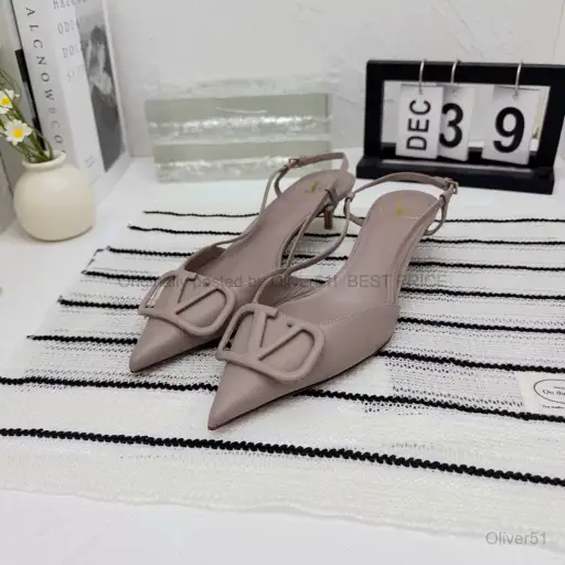 Valentino Cinnamon Pink Classic V Logo BFAJEFG466