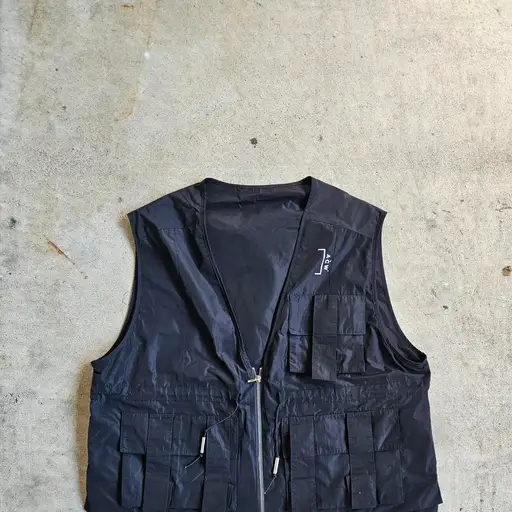 a cold wall Black polyester vest with multiple pockets, size L fits more like a xl #utility #cargo