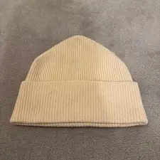 KARL DONOGHUE 100% Cashmere Knit Beanie Hat - Soft Ribbed Design