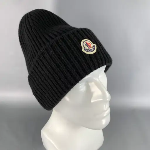 MONCLER Size One Size Black White Ribbed Wool Cashmere Hats