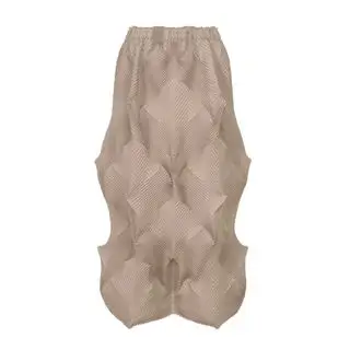 【10月新作】A-POC ABLE ISSEY MIYAKE TYPE-O 010-1 beige エイポックエイブルイッセイミヤケ(A-POC ABLE ISSEY MIYAKE)のレディースのスカート(ロングスカート)の商品詳細ページへのリンク