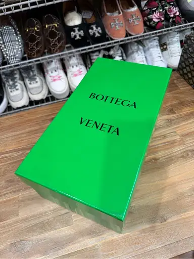 Bottega Veneta Glossy Green Shoe Box