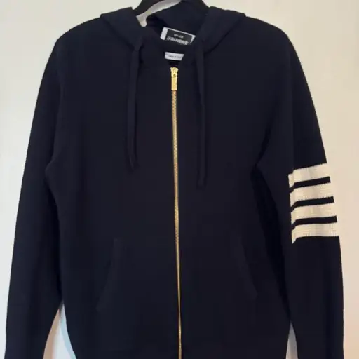 Thom Browne zip up hoodie 
Size S
Worn a few times 

#thombrowne #stockholm #zipup
