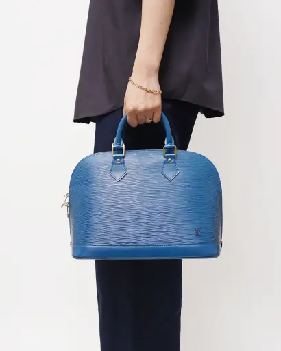 Epi Alma PM Handbag