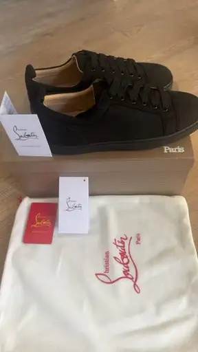 Christian Louboutin Sneakers - Zwart - Maat 41